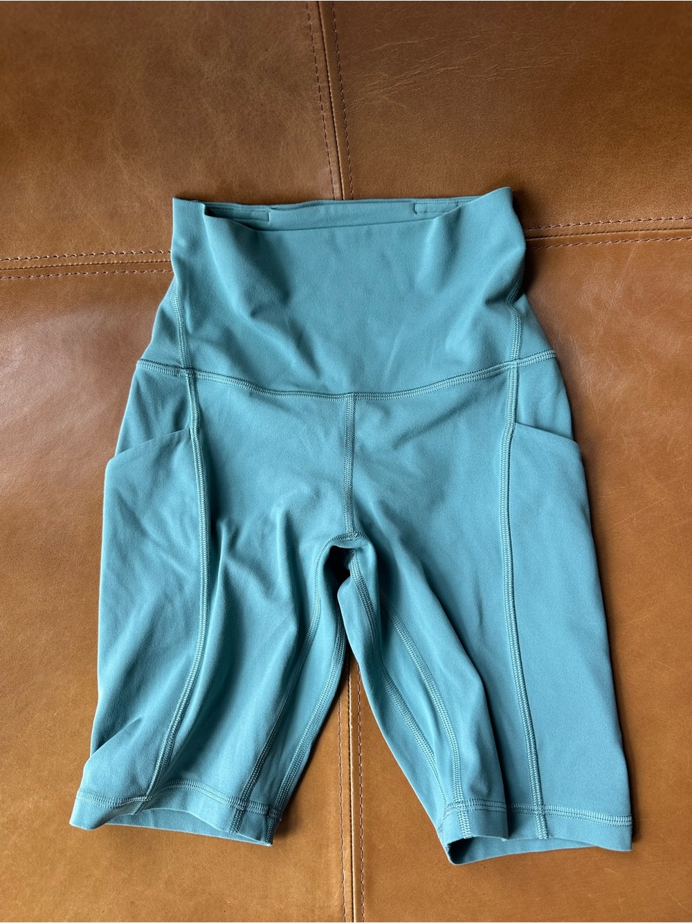 lululemon yoga short with pockets